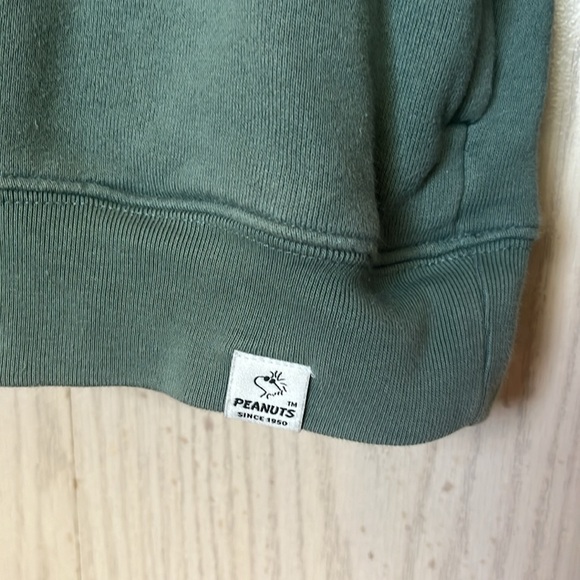 Uniqlo Snoopy unisex kids’ hoodie - Picture 4 of 7